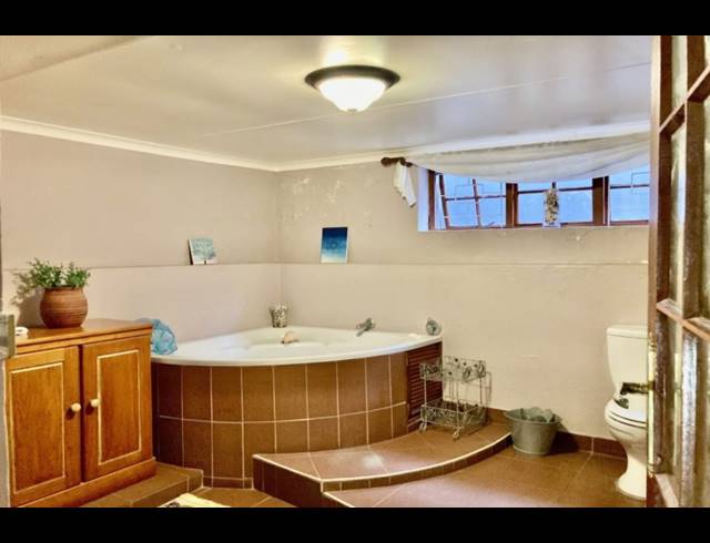 4 BEDROOM HOUSE FOR SALE IN KENSINGTON